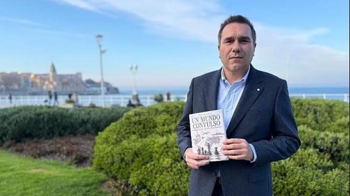 El divulgador geopolítico Francisco García Campa presenta su libro ‘Un mundo convulso’ en El Corte Inglés