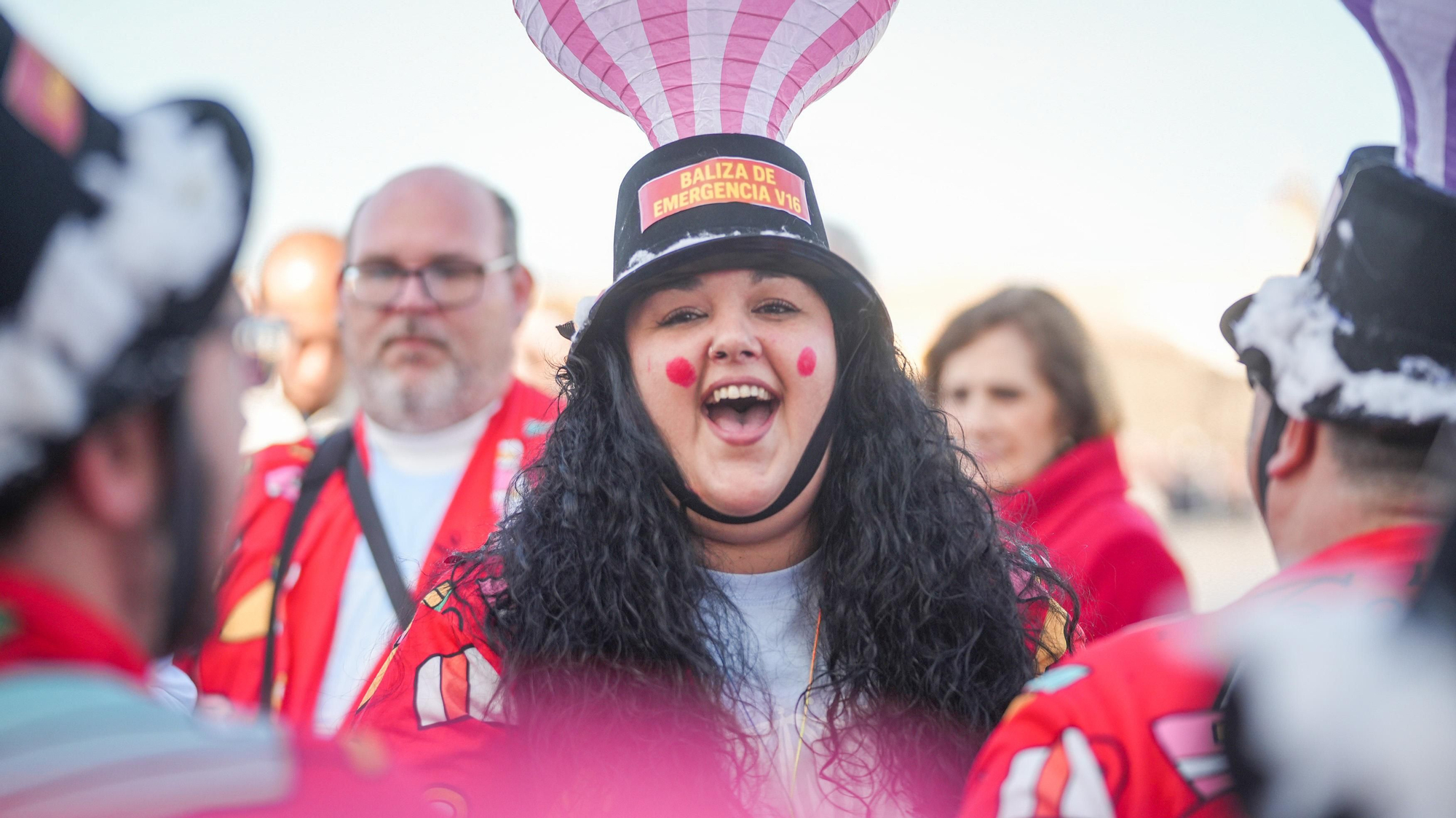 Pasacalles de Carnaval en el Puente Romano