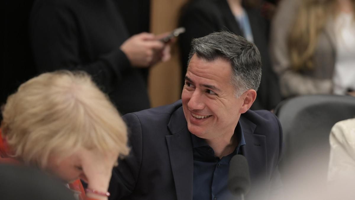 A pedido de los aliados y Washington, el Gobierno modifica el proyecto de “Soberanía” y junta firmas para aprobarlo en dos semanas