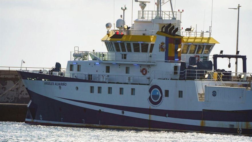 El mal estado de la mar obliga al Ángeles Alvariño a posponer la búsqueda y volver al puerto de Santa Cruz de Tenerife