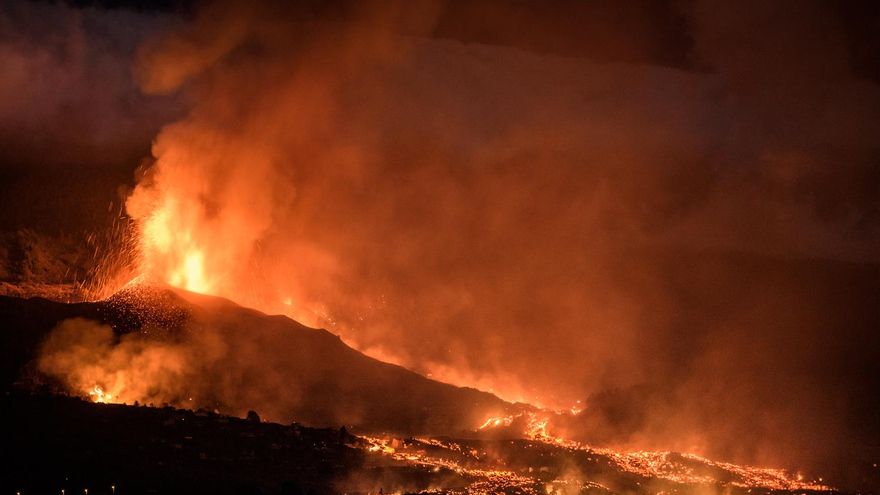 Quinto día de erupción volcánica en La Palma. / FOTO: ABIÁN SAN GIL HERNÁNDEZ