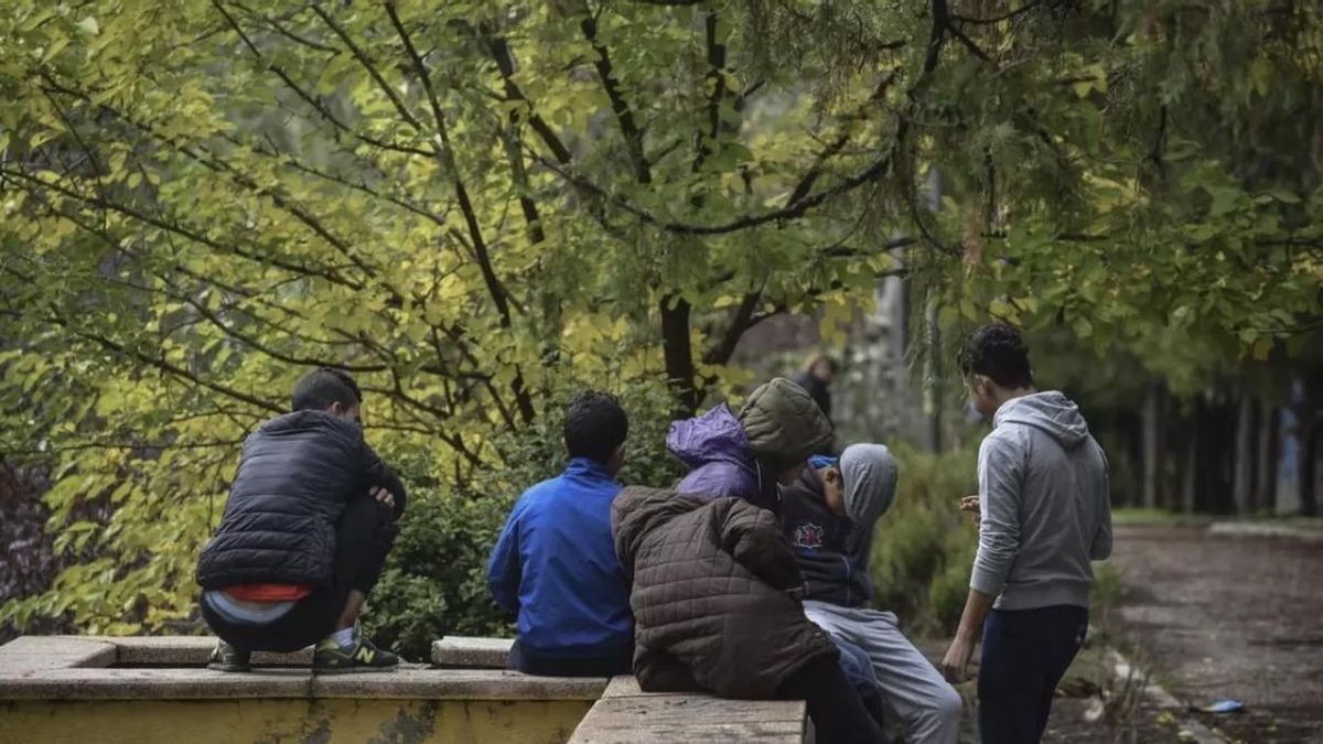 El Gobierno central aprueba 100 millones para la atención de los menores migrantes en Canarias