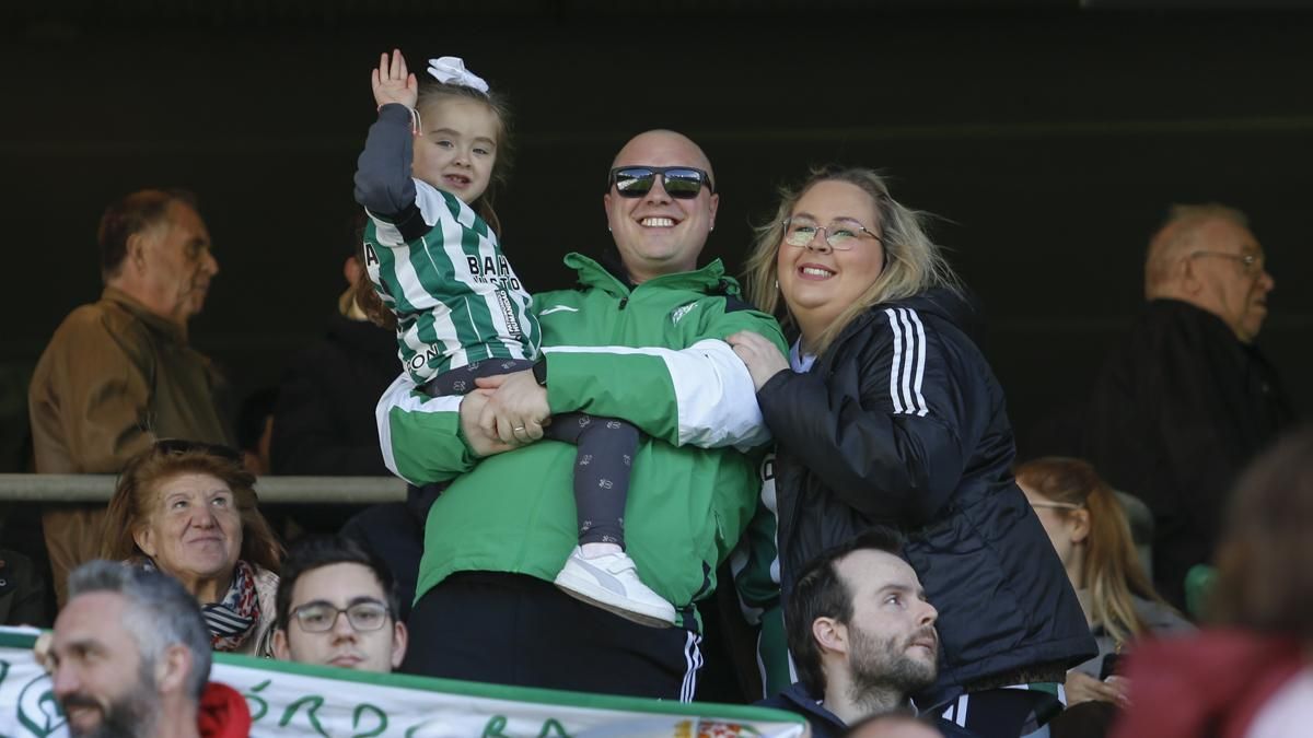 Grada Blanquiverde del Córdoba CF - CD Leganés