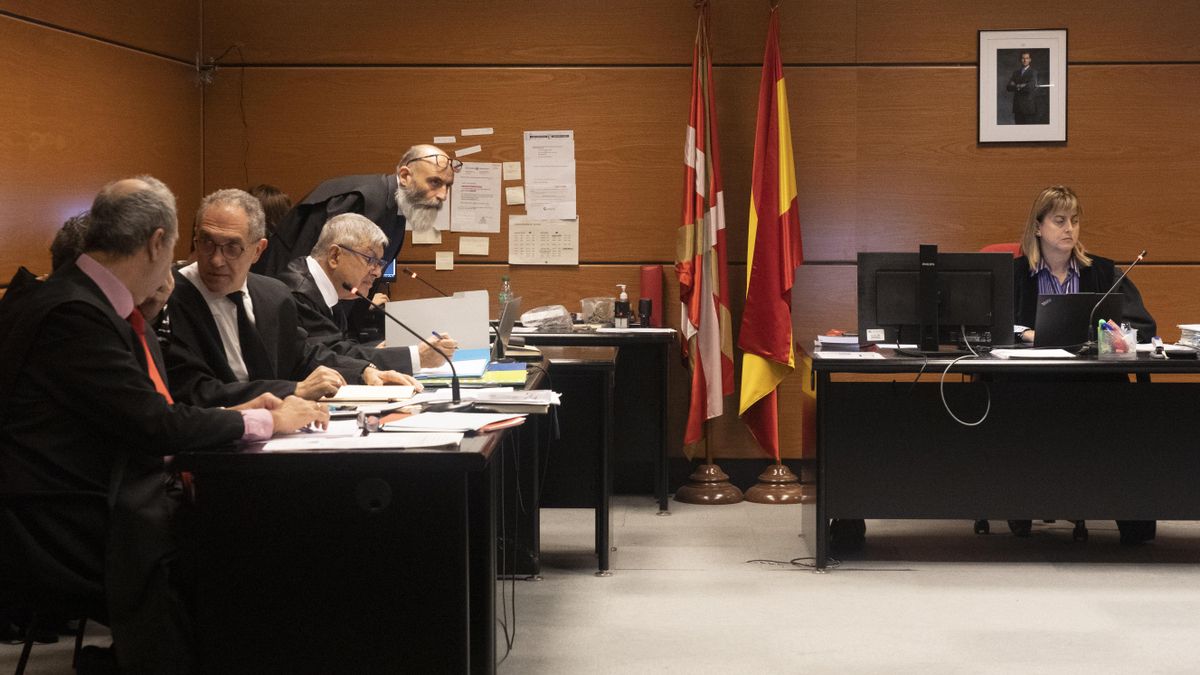 Los antiabortistas niegan "coacciones" a las mujeres que querían interrumpir su embarazo en una clínica de Vitoria