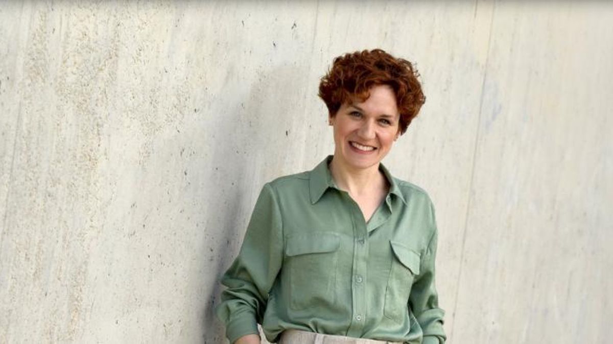 Belén Galletero, decana de Comunicación de la UCLM: “Hay que hacer noticias de calidad que no pueda generar una IA"