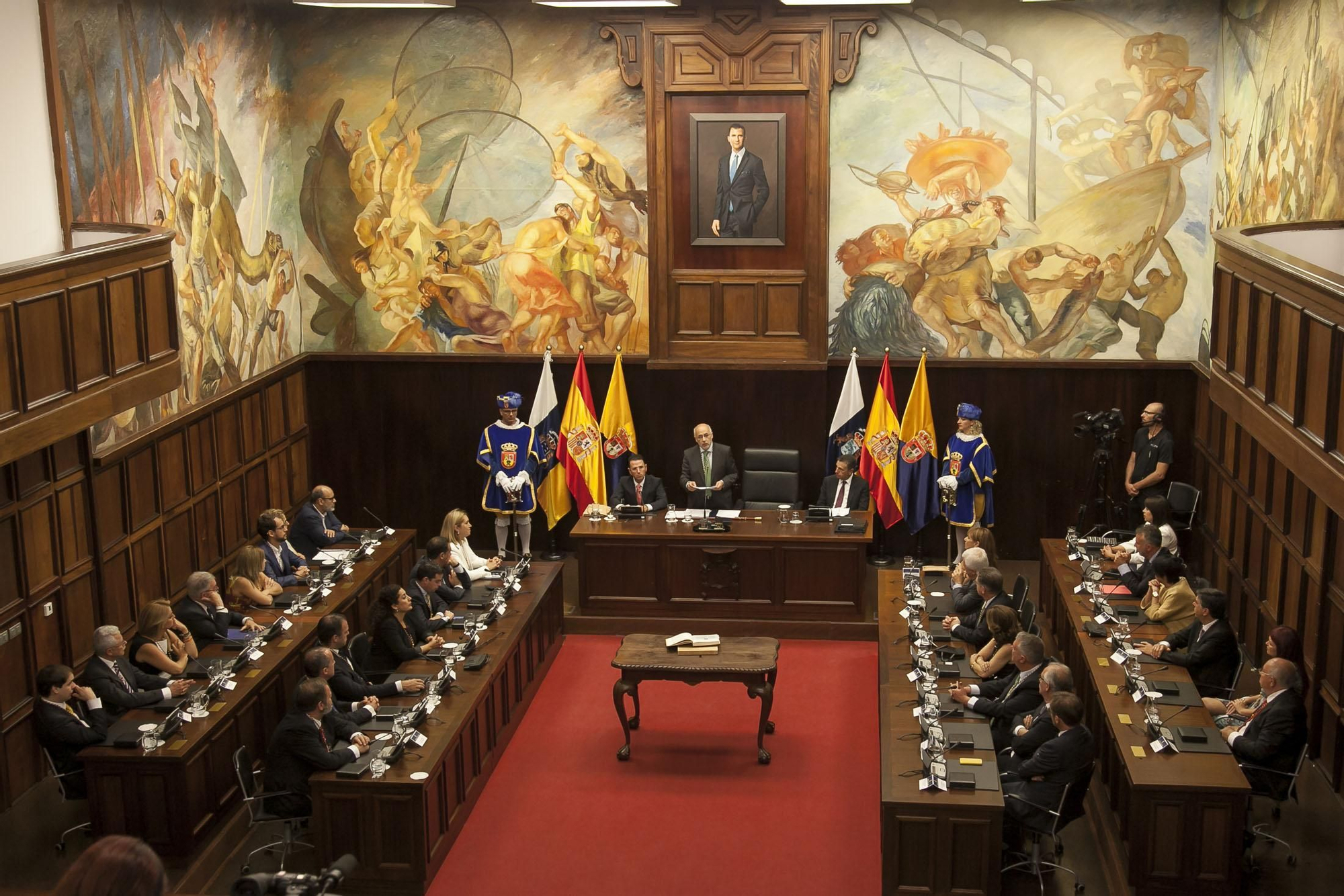 Discurso de investidura desde la tribuna superior
