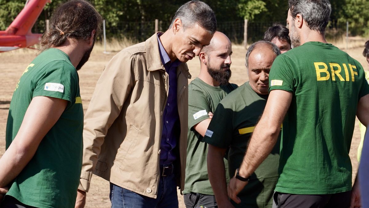Pedro Sánchez en la base de las BRIF de Tabuyo del Monte