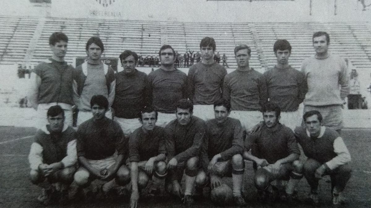 Imagen de una alineación histórica del equipo montillano.