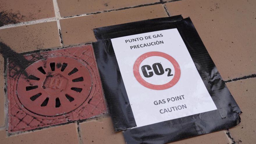 Imagen de un punto de posible emanación de gas en Puerto Naos.