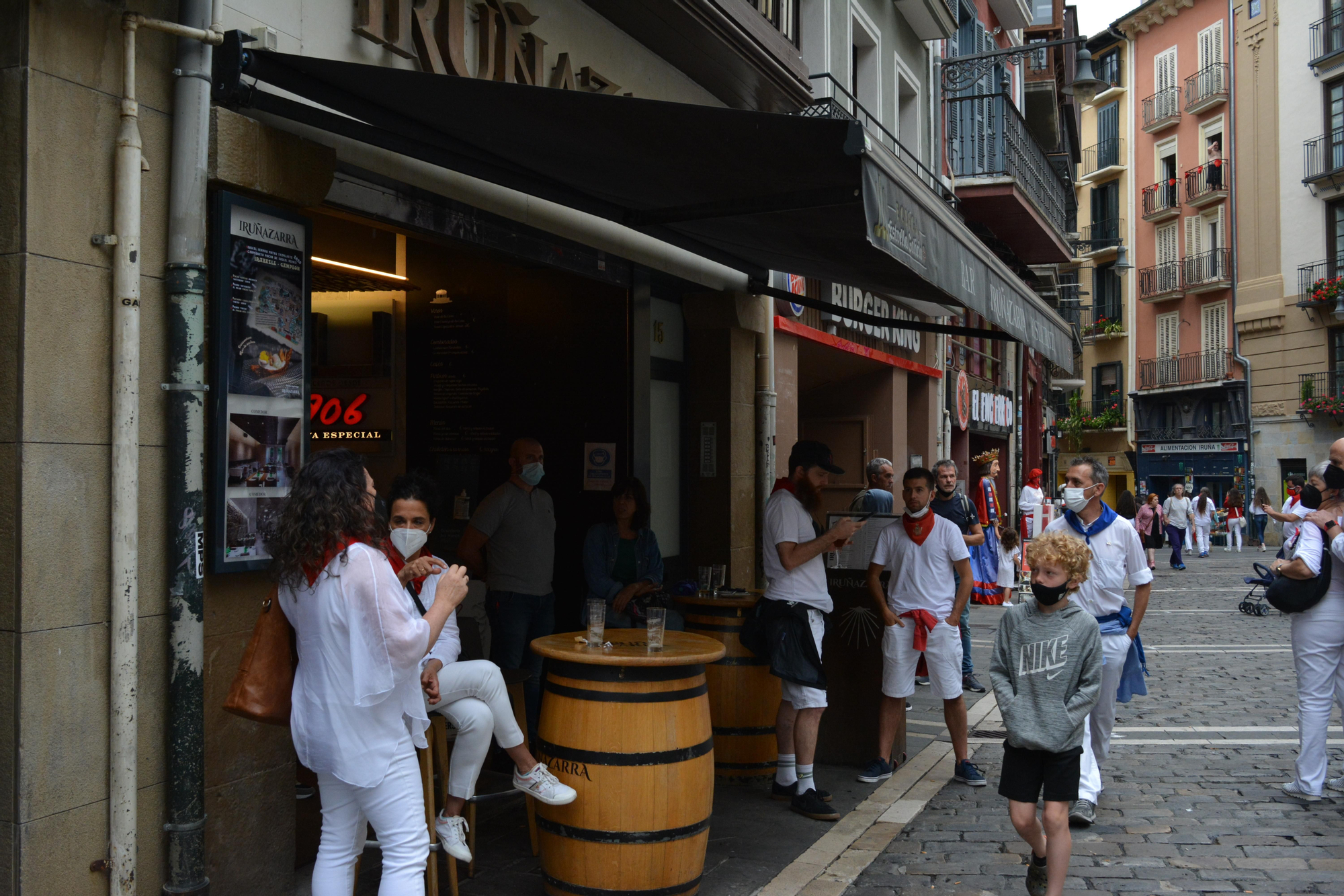 Un bar del centro de Pamplona el 6 de julio de 2021
