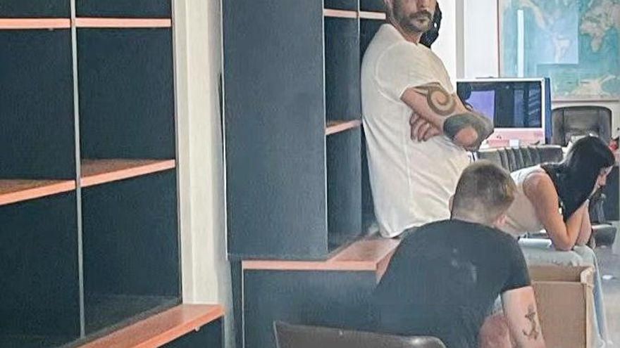 Detuvieron a Leandro Fariña en un allanamiento en una financiera en Belgrano