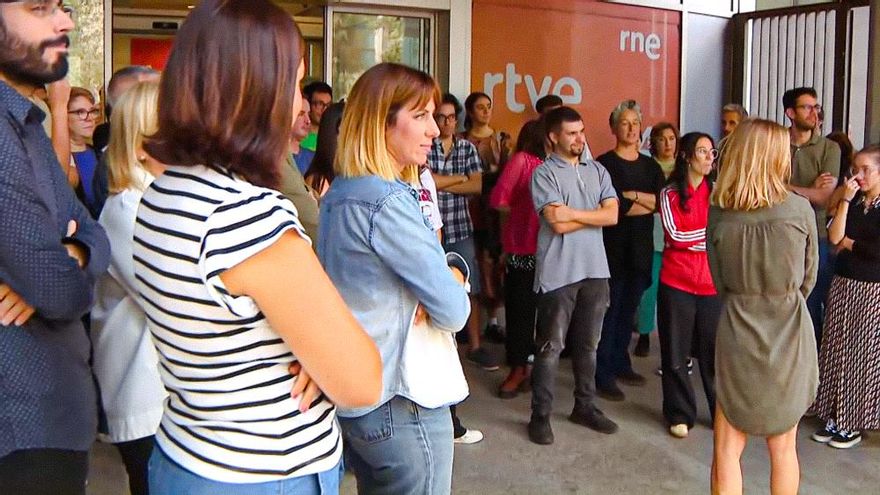 RTVE expedienta a un trabajador tras saberse que un miembro del tribunal de las oposiciones figura como autor del archivo con respuestas