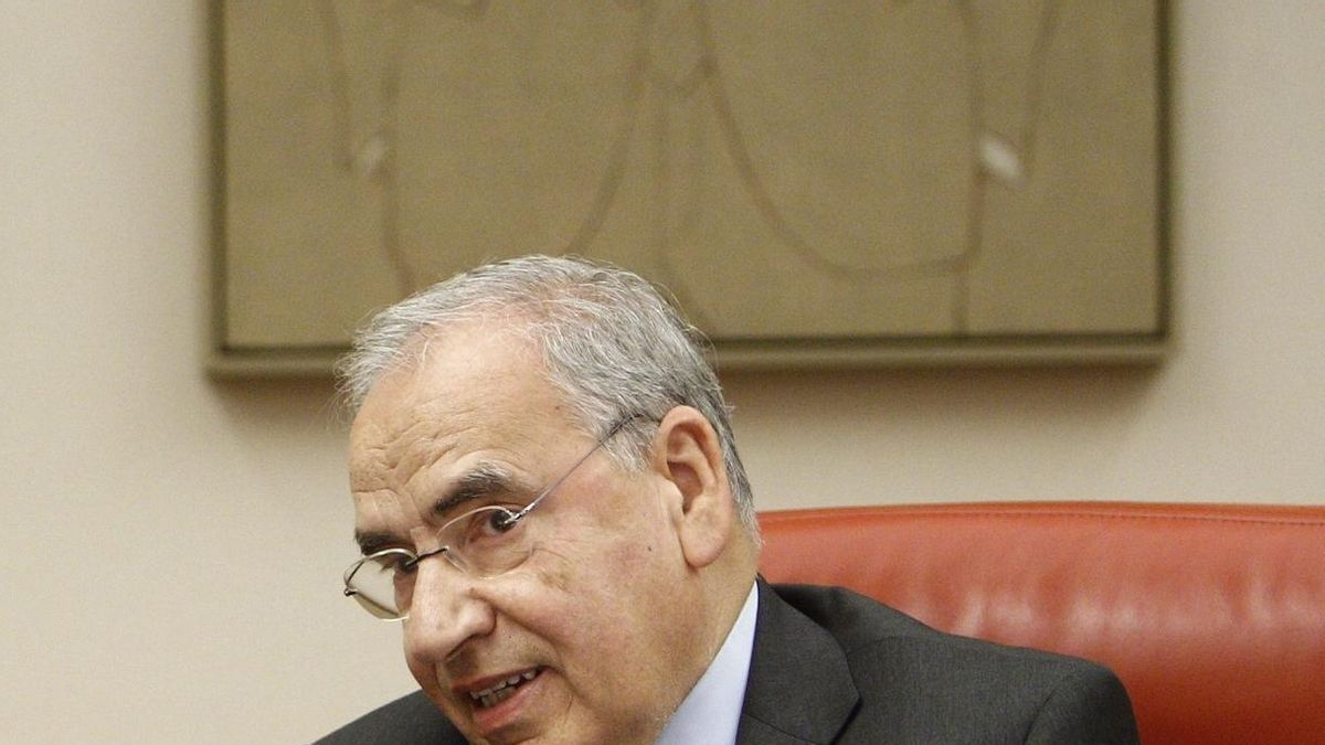 Alfonso Guerra pide aplicar ya el artículo 155 en Cataluña y avisa que no se les frenará hablando de nación de naciones
