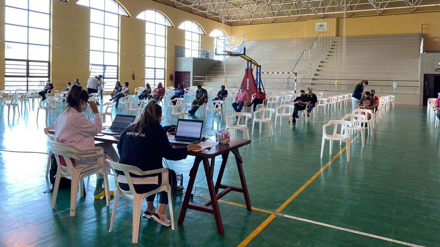 Vacunación contra la COVID en San Andrés y Sauces, La Palma