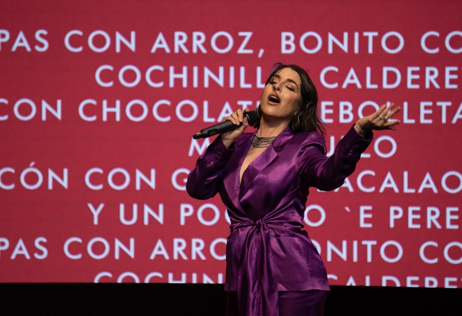 La cantante murciana Ruth Lorenzo durante su actuación musical