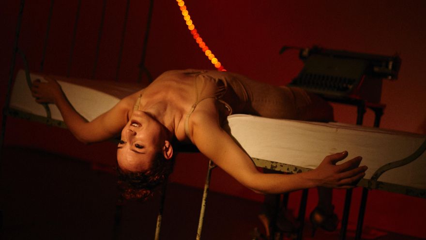 'Sólo creo en el fuego', la obra de teatro que pone a Anaïs Nin y Henry Miller frente a su propia obsesión literaria