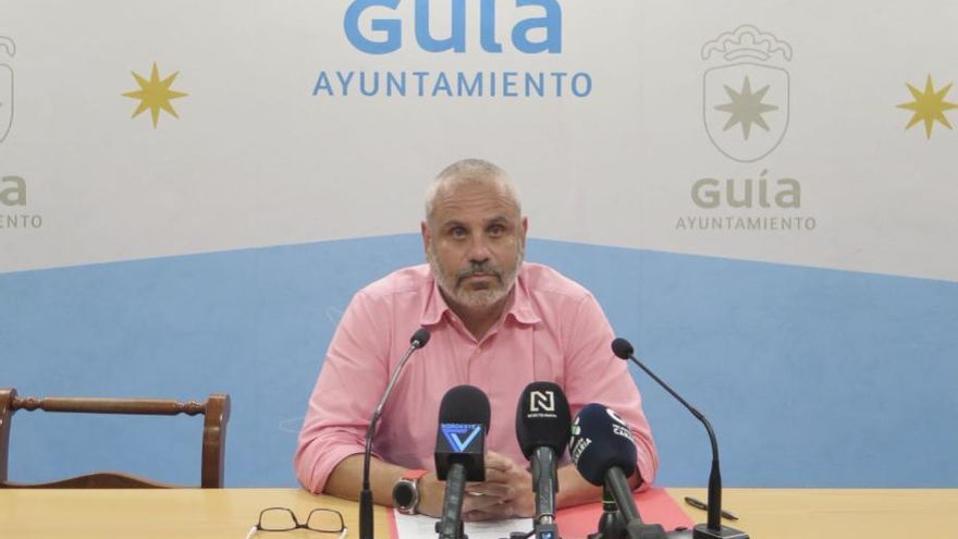 El alcalde de Guía pide perdón al dar positivo en un control de alcoholemia, pero no dimite