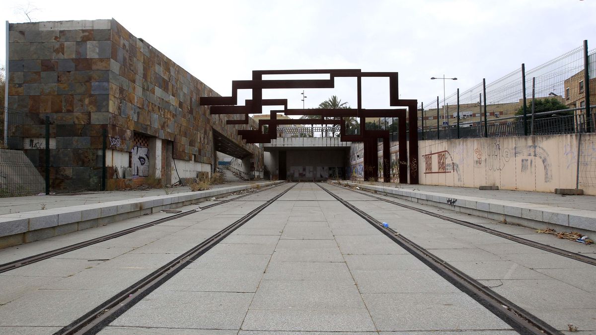 Tramo acabado del tranvía de Alcalá de Guadaíra.