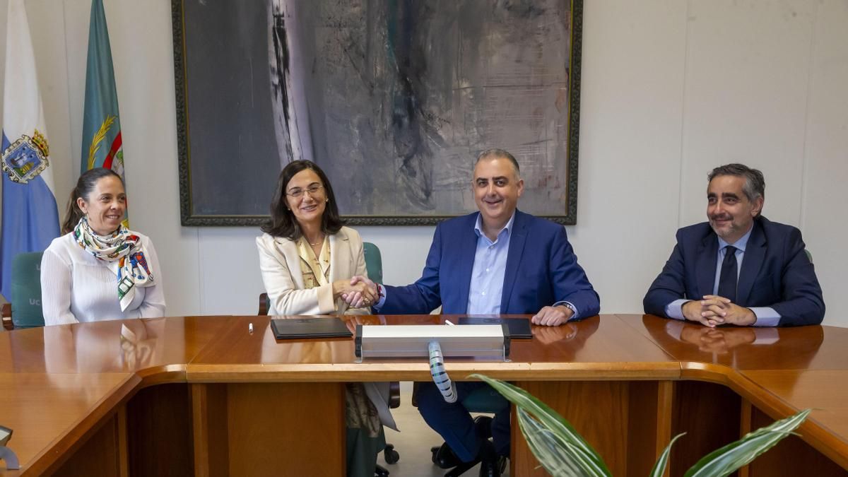 El Gobierno de Cantabria destina 105.000 euros para contratar personal en la Cátedra de Vivienda y 70.000 a erradicar el chabolismo