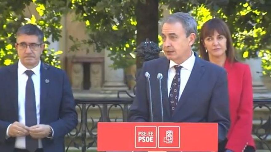 Los socialistas vascos agasajan en Gernika a Rodríguez Zapatero y López como presidente y lehendakari "de la paz"