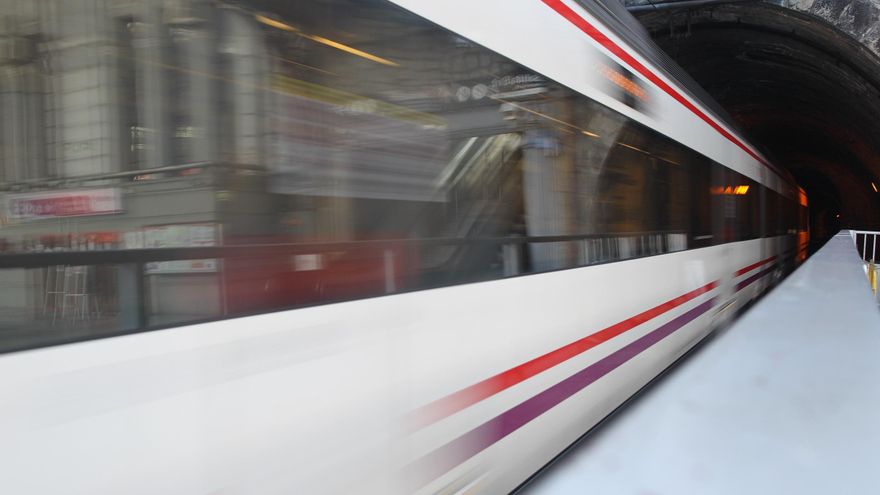 Retrasos en la línea C-8 de Cercanías a Guadalajara por una avería entre Pitis y Pinar de las Rozas