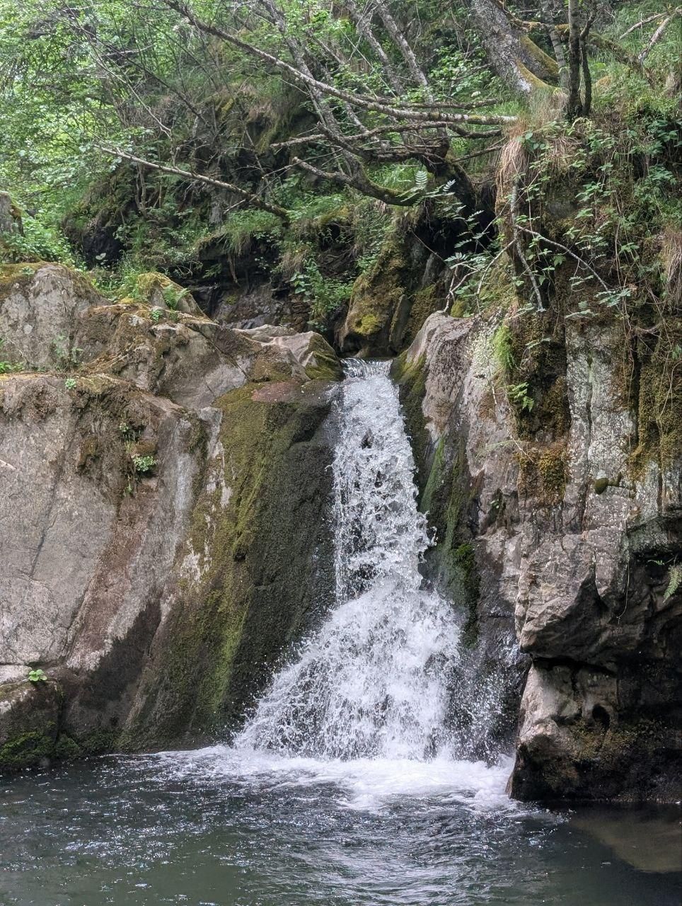 Cascada de Montrondo.
