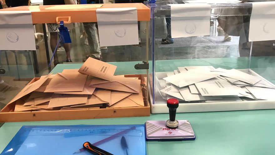 Urnas de las elecciones generales