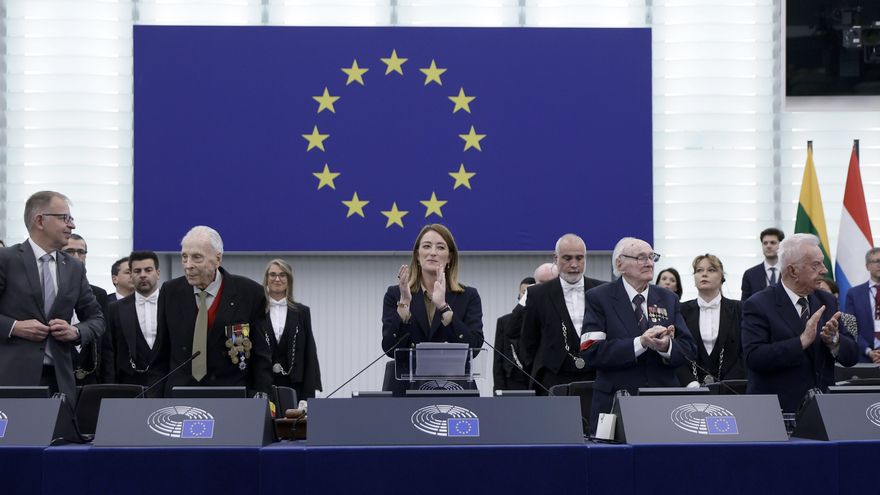La UE conmemora con un "nunca más" y tres veteranos los 80 años del fin de la II Guerra Mundial