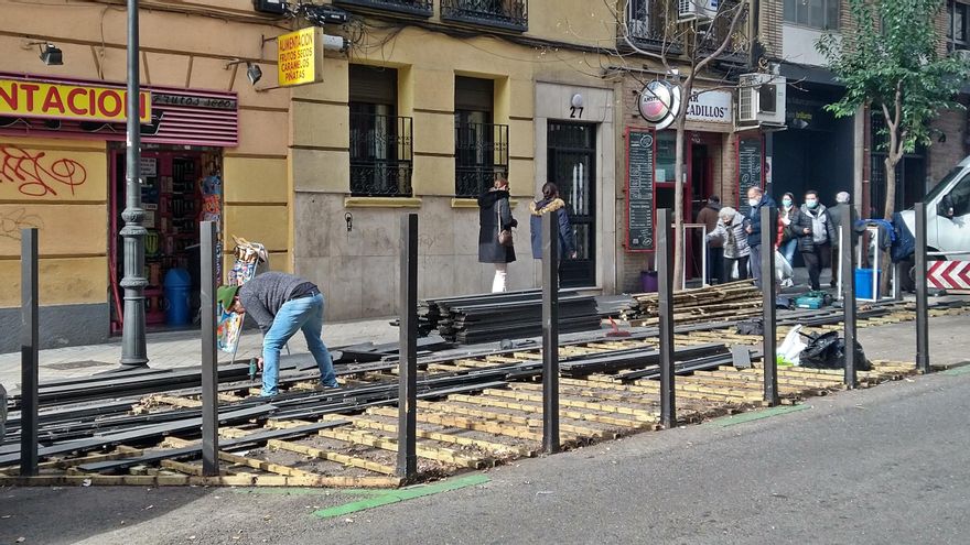 Consulta pública para la nueva Ordenanza de Terrazas en Madrid después de que la Justicia tumbase la de Almeida y Villacís