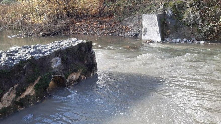 Una masa de agua de Bizkaia en la que URA ha intervenido