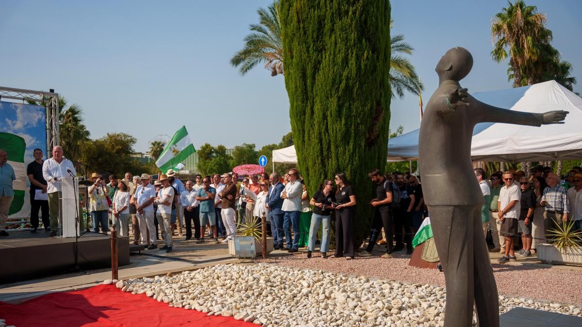 La izquierda carga contra el PP en el homenaje a Blas Infante por pactar con  quienes son la antítesis de su legado 