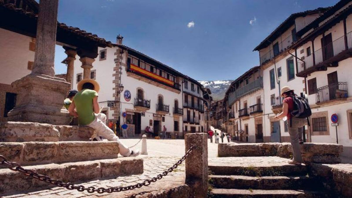 Plaza del Humilladero, en Candelario.