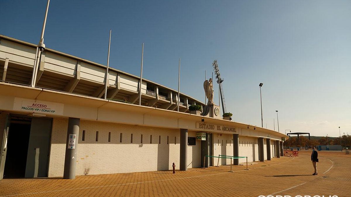 Puerta 00 de El Arcángel