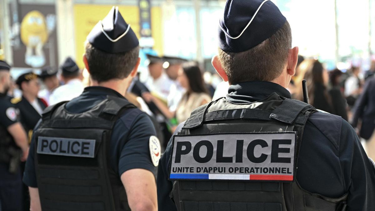 La sede de la cadena francesa BFMTV en París, evacuada ante una amenaza de bomba