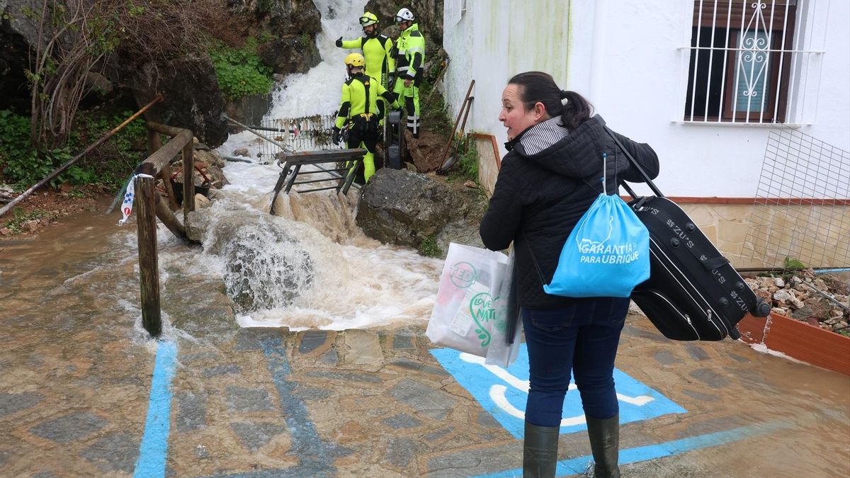 El nuevo temporal aumenta a 3.118 los desalojados en Andalucía y pone de nuevo a Grazalema en alerta por fuertes lluvias