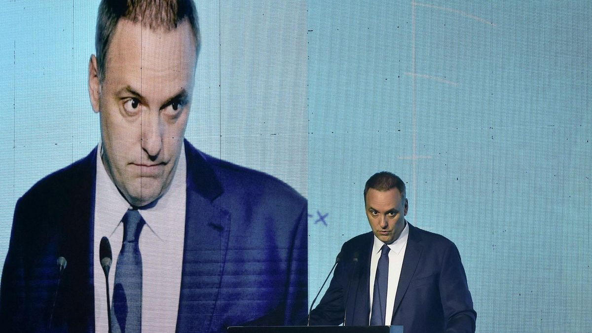 Milei se reúne con un Adorni cada vez más jaqueado por las denuncias y sospechas