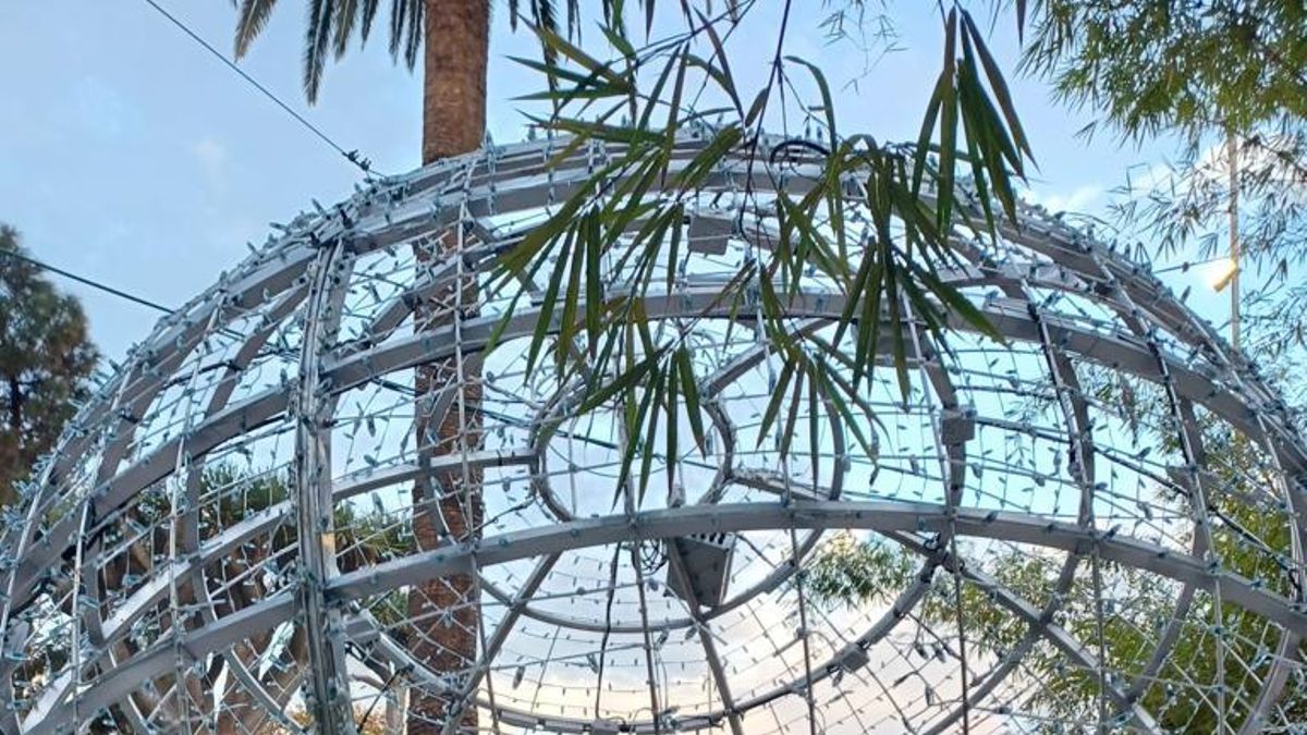 Arucas denuncia actos vandálicos en el alumbrado.