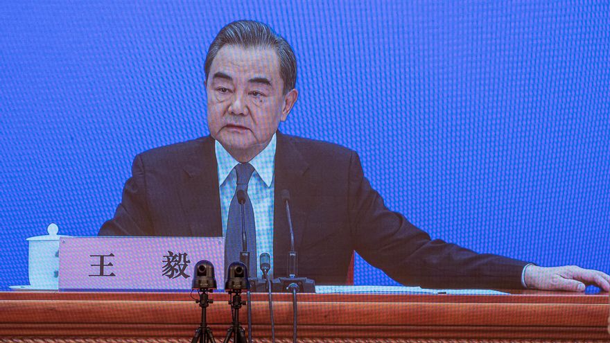 China busca el apoyo del mundo y Europa ante la actitud "hegemónica" de EEUU