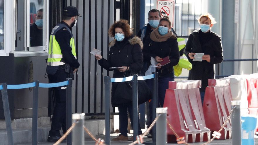 La UE abre la negociación con Reino Unido sobre Gibraltar tras el acuerdo entre Londres y Madrid que permite levantar la verja