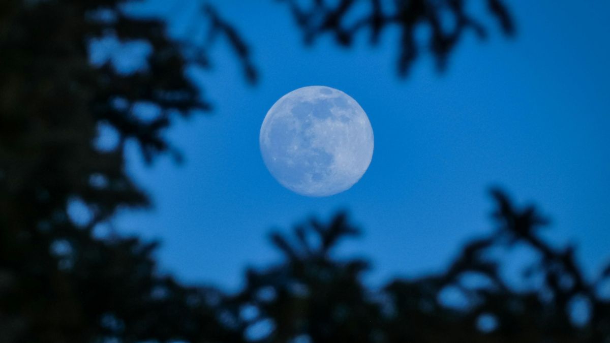Qué es la luna azul de mayo y por qué se llama así este fenómeno