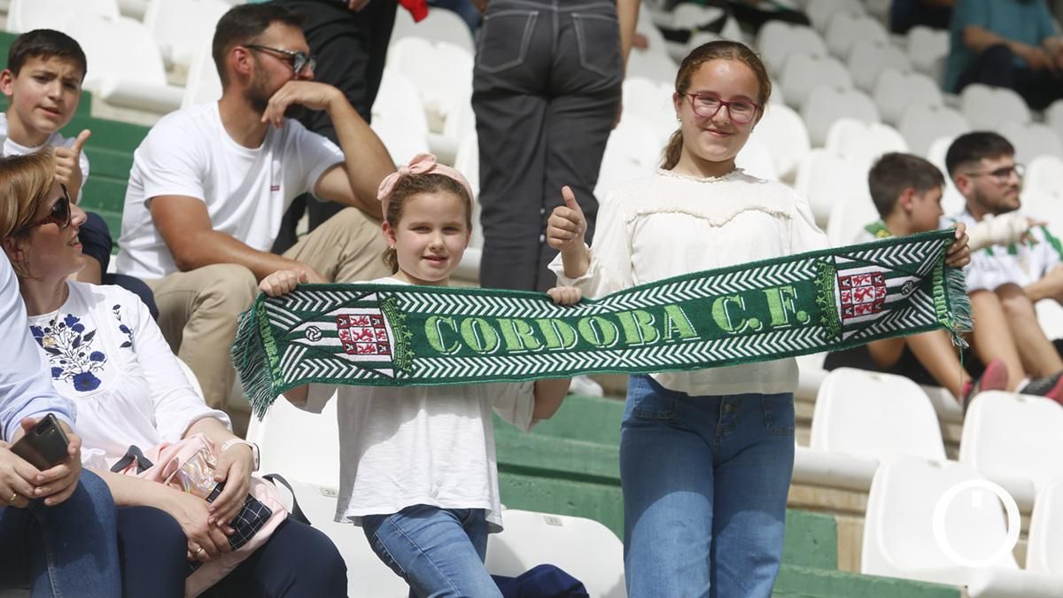 Grada Blanquiverde del Córdoba CF - San Fernando CD