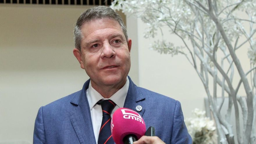 El presidente de Castilla-La Mancha, Emiliano García-Page, en Osaka (Japón).