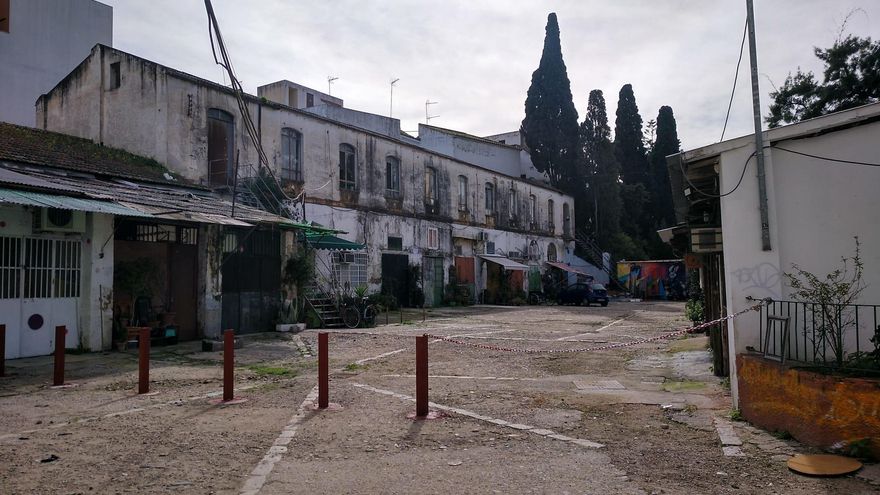 El futuro de los corralones artesanales sevillanos de Castellar está en el aire