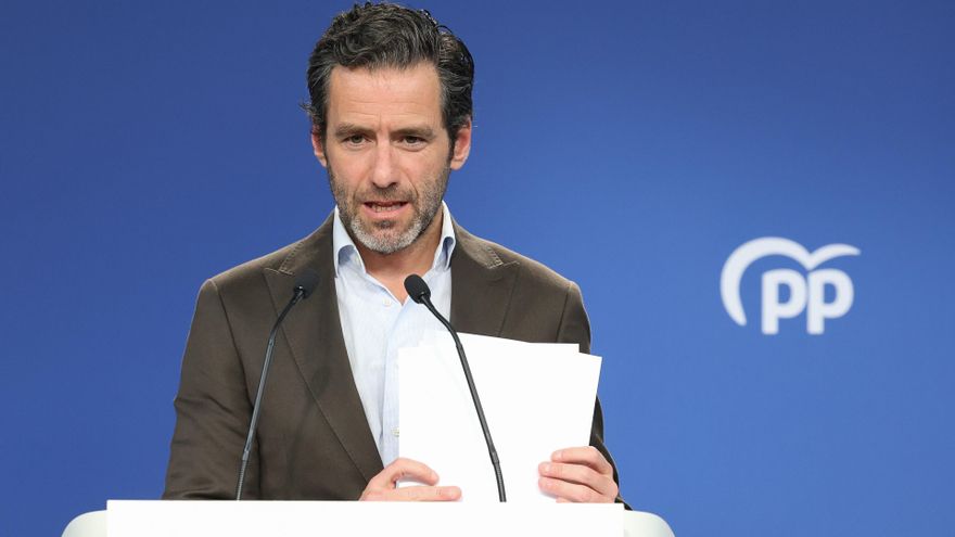 El portavoz del Partido Popular, Borja Sémper, ofrece una rueda de prensa para valorar los resultados de las elecciones vascas, en la sede del PP, a 22 de abril de 2024, en Madrid (España). El PP se ha consolidado como la cuarta fuerza política. Su grupo