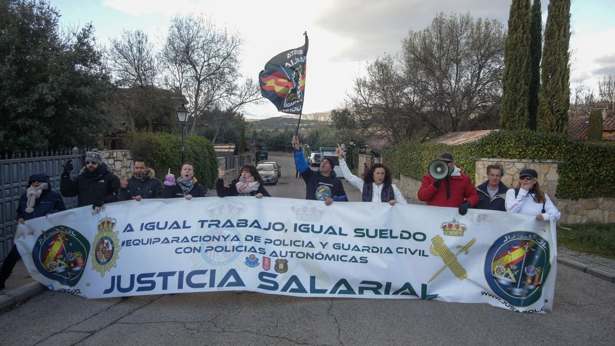 Jupol pide cerrar los expedientes contra agentes que solicitaron equiparación salarial en la casa de Iglesias y Montero