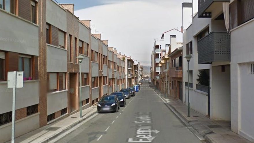 Una herida en la colisión entre una moto y una furgoneta en Lardero