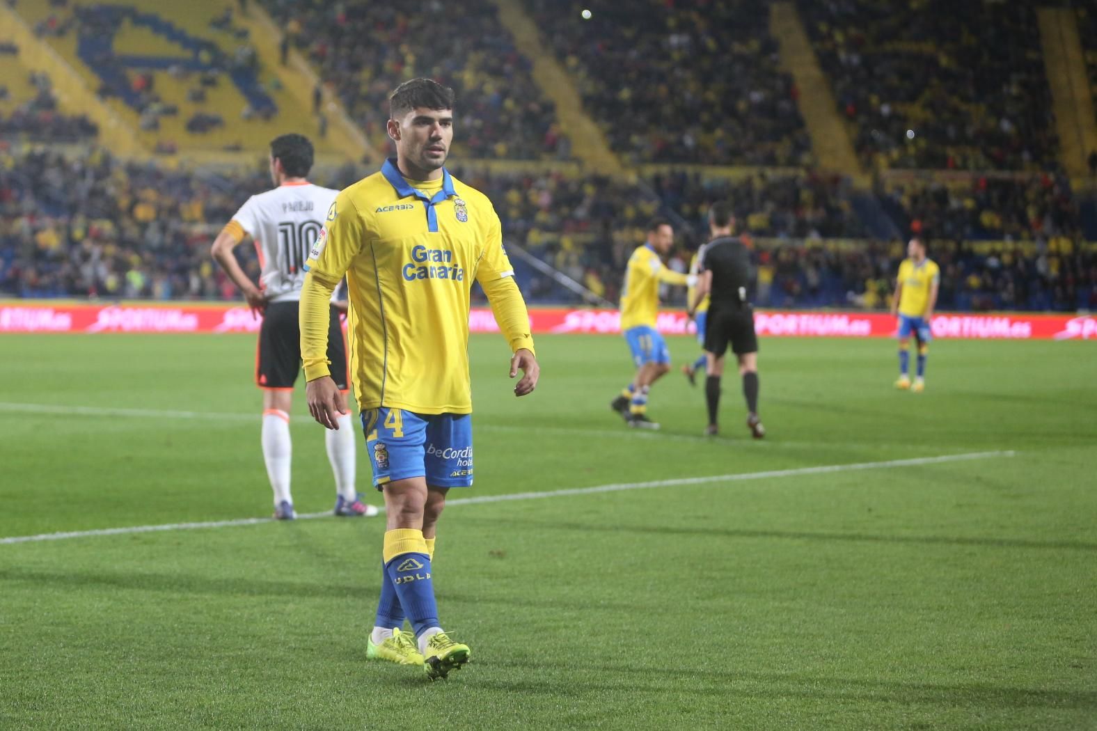 Imagen del encuentro entre la UD Las Palmas y el Valencia CF. Alejandro Ramos.