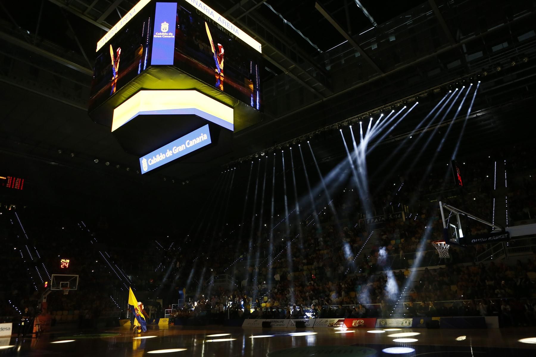 Inauguración del Gran Canaria Arena con el partido entre el Herbalife Gran Canaria y el Fútbol Club Barcelona