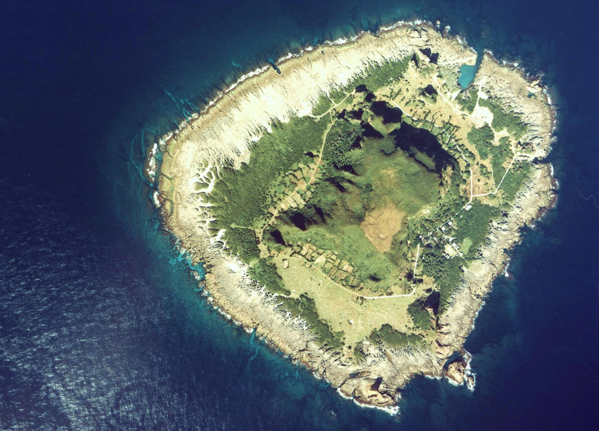 Foto aérea de la isla de Kodakarajima, una de las que se ha desplazado