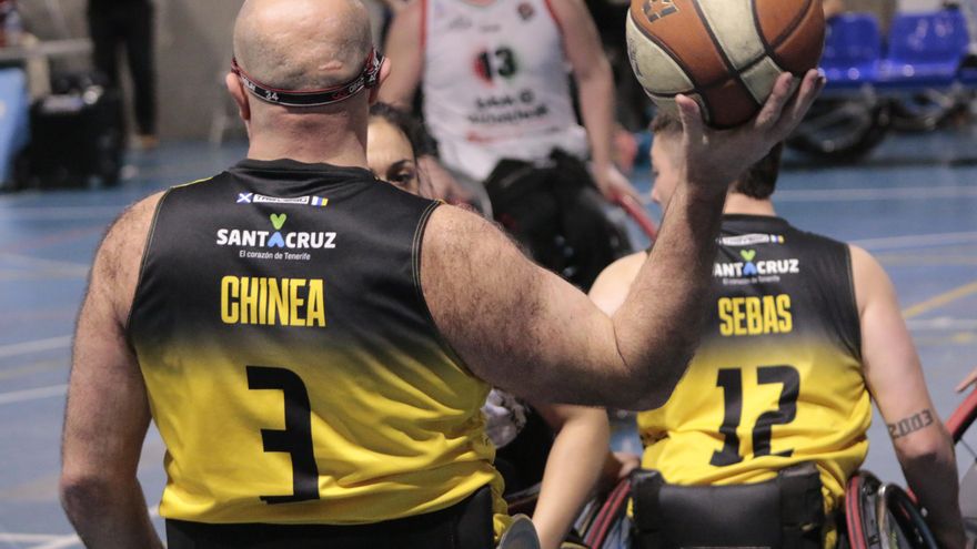 El Santa Cruz ADEIN Tenerife Fundación CB Canarias cede en Madrid